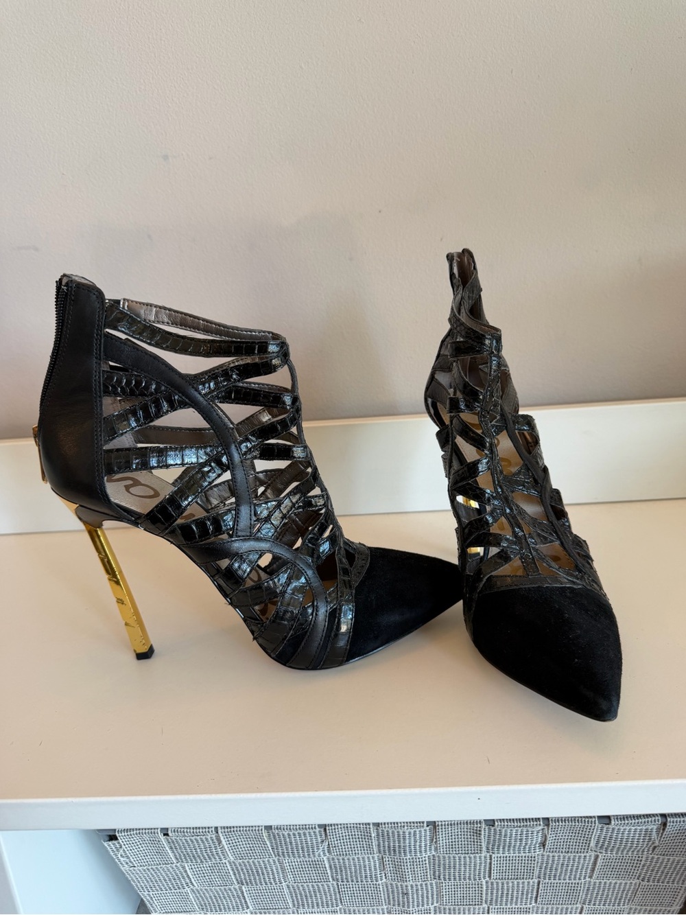 Sam Edelman Sydney Black Crocodile Embossed Caged Booties Gold Heel 10